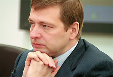 Рыболовлевы делят "семейные табуретки"